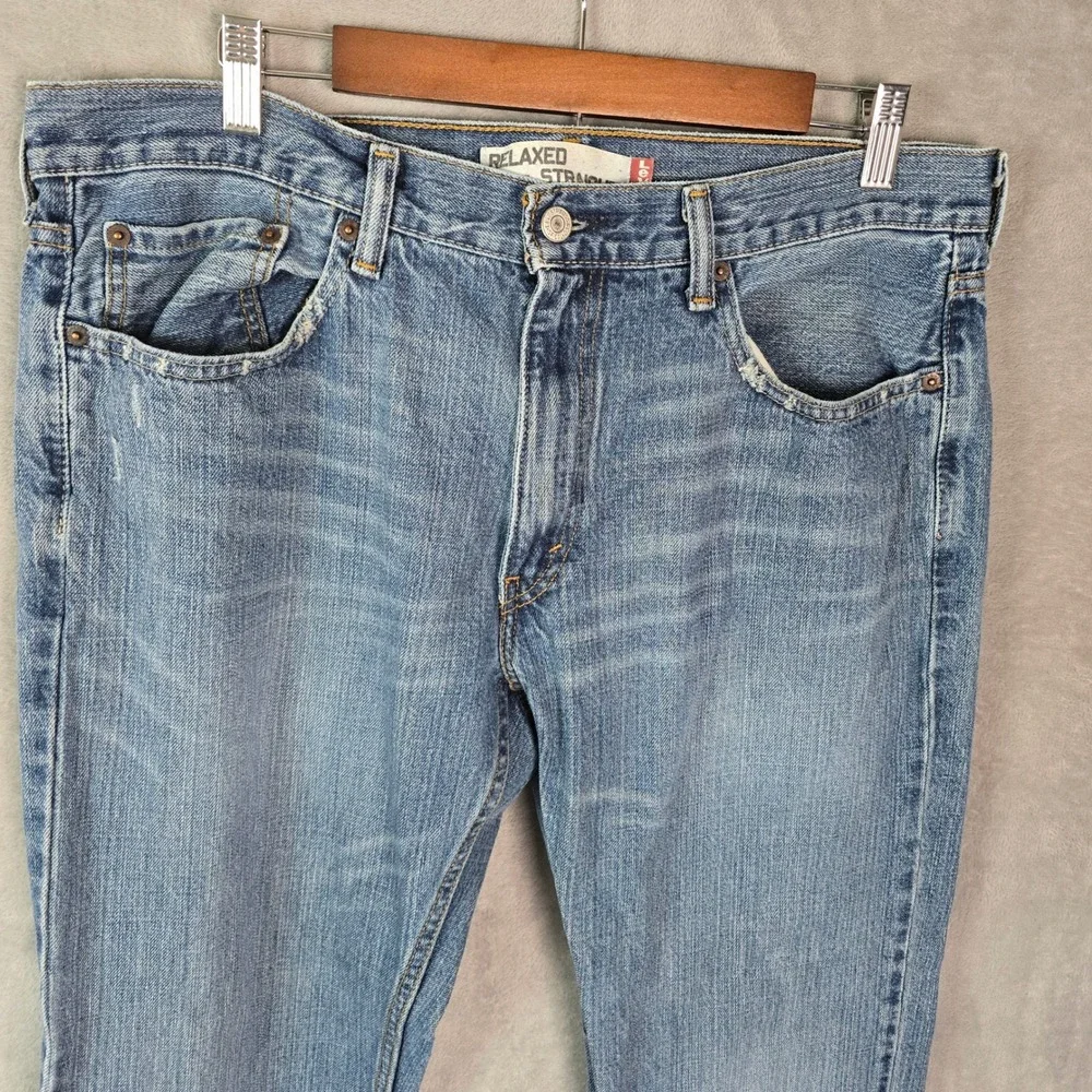Vintage Levis 559 Relaxed Straight Jeans Mens 36x30 Medium Wash Blue Denim Y2K